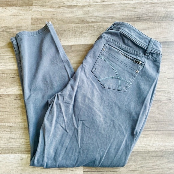 Lane Bryant Gray Slim Jeans Size 20 - Picture 9 of 9